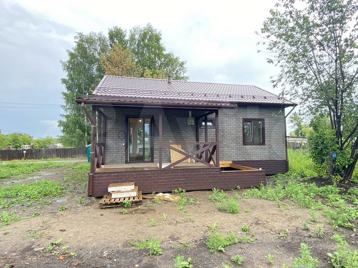 Дом 97,5 м² на участке 8 сот.