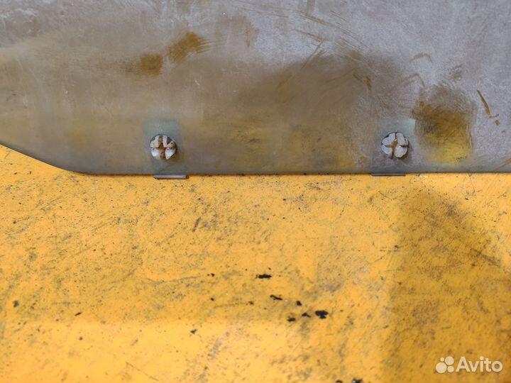 Стекло заднее левое для Volvo S40