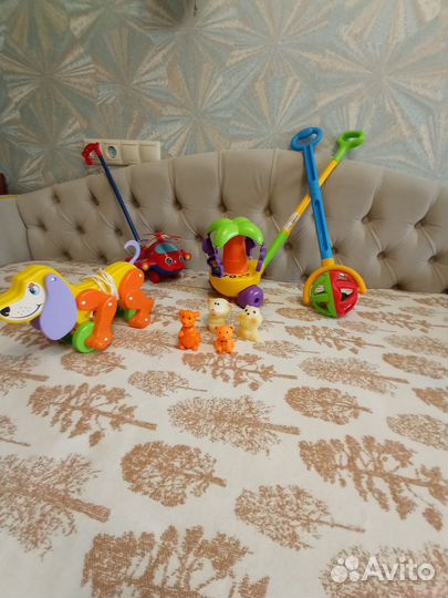 Детские развивающие игрушки, книги, пазлы