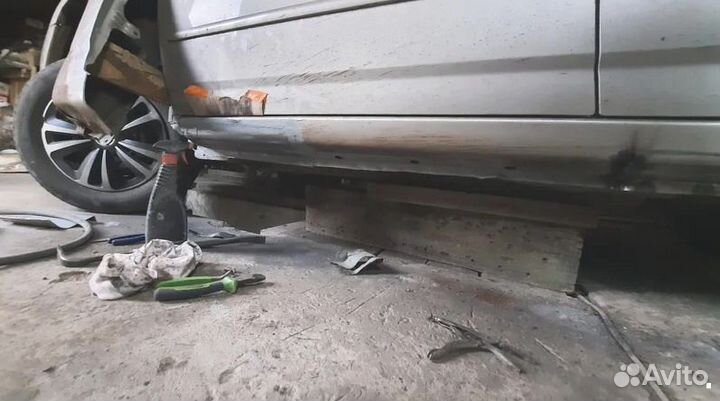 Кузовной порог Mercedes-Benz W251