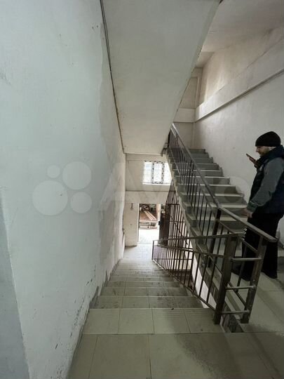 3-к. квартира, 92 м², 1/9 эт.