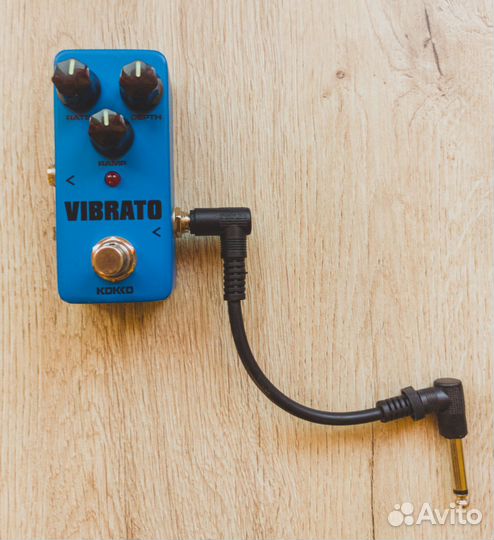 Vibrato педаль эффектов для электрогитары