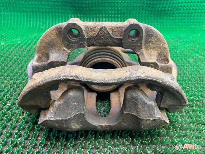 Суппорт передний правый Opel Omega B X20XEV 1998