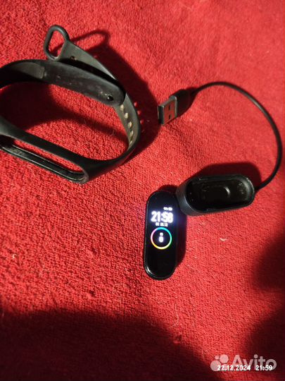 Фитнес браслет xiaomi mi band 4