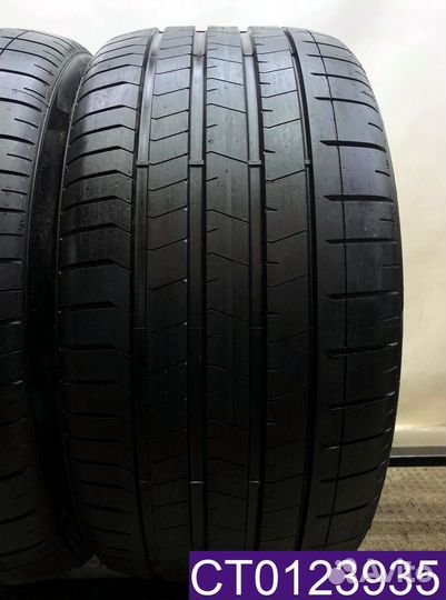 Pirelli P Zero PZ4 295/40 R19 и 265/45 R19 108Y