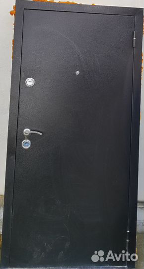 Дверь входная железная бу