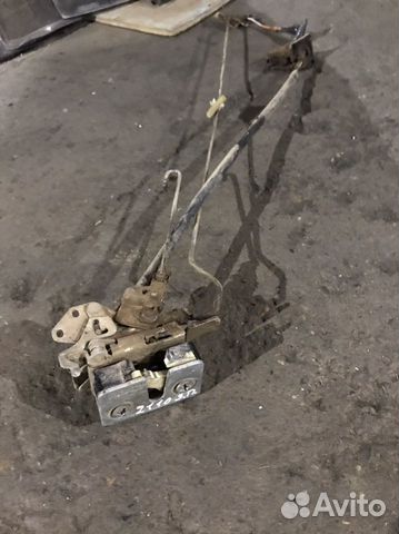 Замок двери задний правый 2110