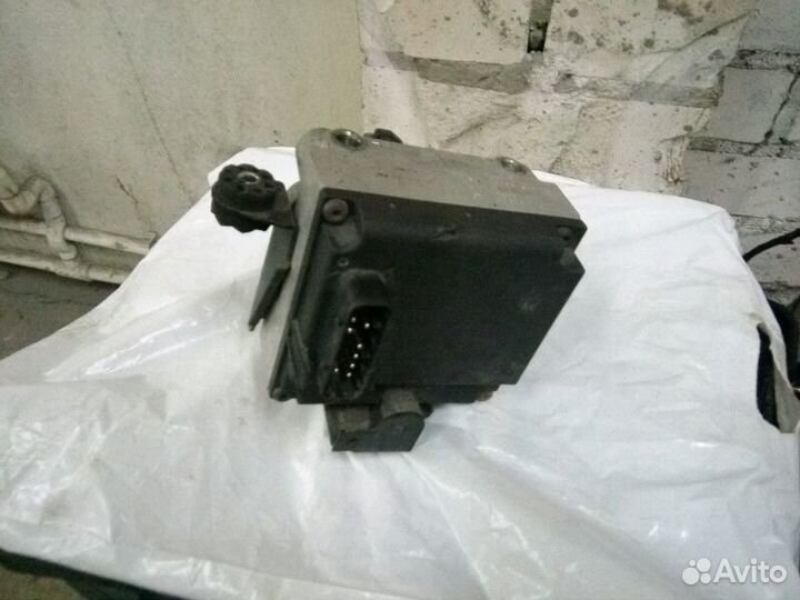 Блок ABS, BMW 7, e38