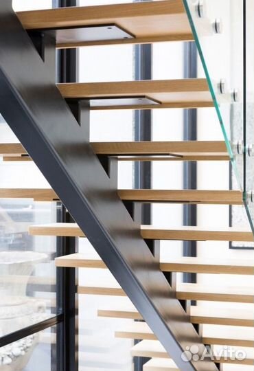 Лестница металлическая на второй этаж