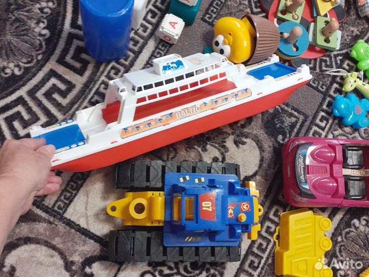 Игрушки. много лотом в продаже