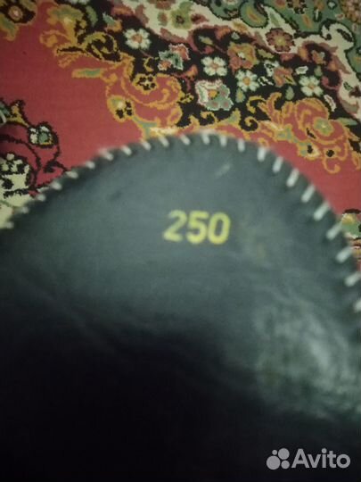 Продам коньки сальво