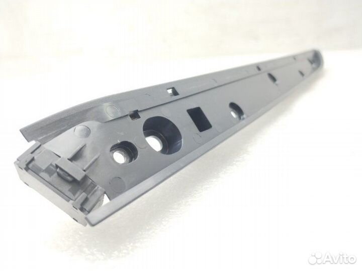 Подсветка двери передняя правая Land Rover