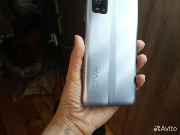 TECNO Pova 2, 4/64 ГБ