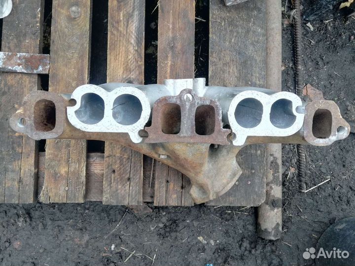 Коллектор газ-24 Волга в сборе 24-1008010-Б