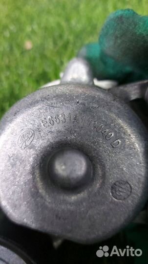 Натяжитель ремня генератора Maserati Levante M161