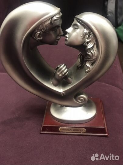 Статуэтка Поцелуй