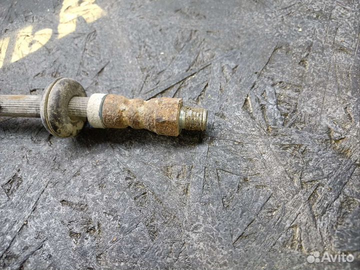 Тормозной шланг Nissan bluebird u13