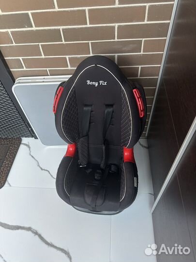 Автомобильное кресло babyton bony fix