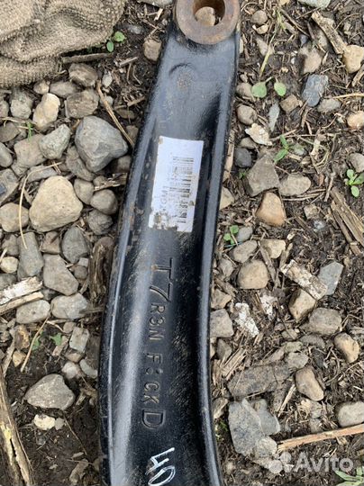 Рычаг передний правый Peugeot 408