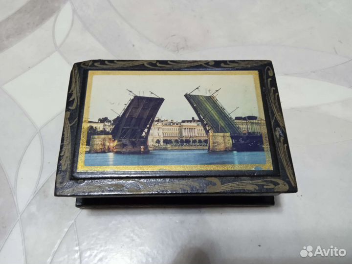 Шкатулка деревянная 