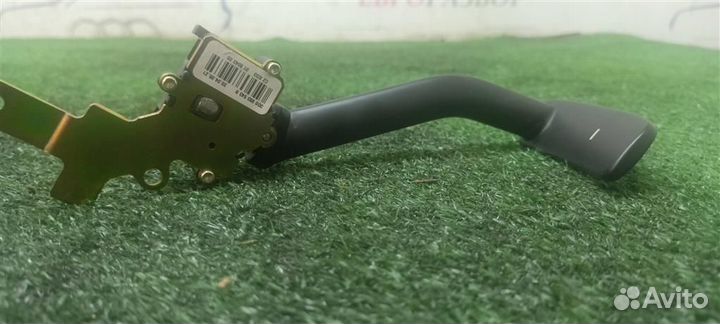 Переключатель подрулевой VW Touareg 2002-2010