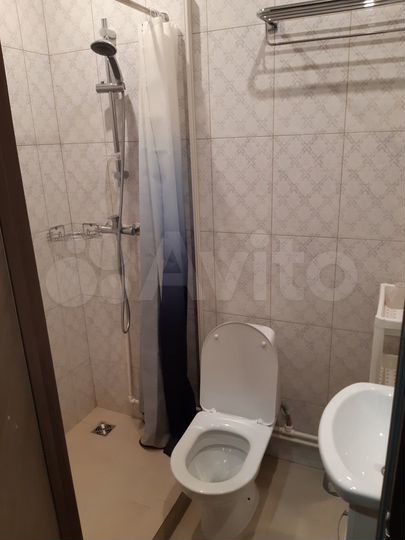 Комната 16 м² в 4-к., 1/5 эт.