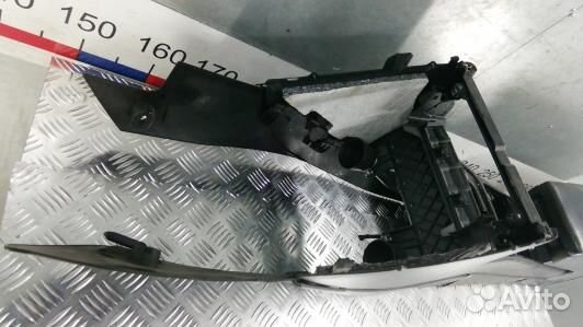 Подлокотник центральный volkswagen passat B6 (XEA2