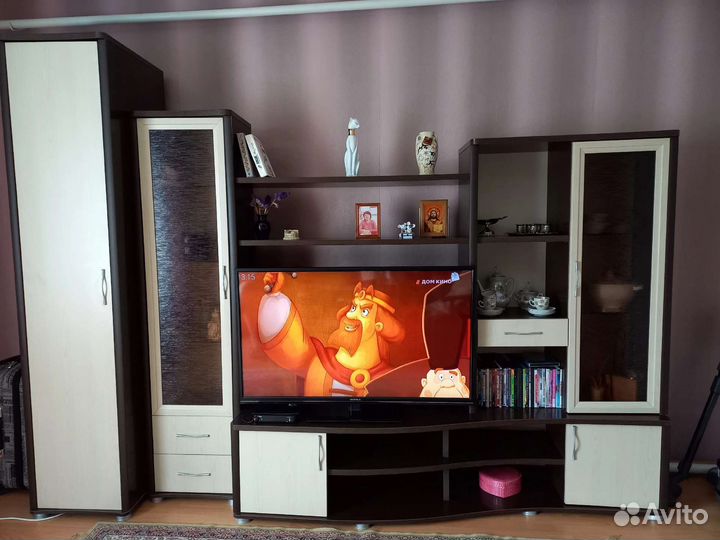 Стенка в гостиную