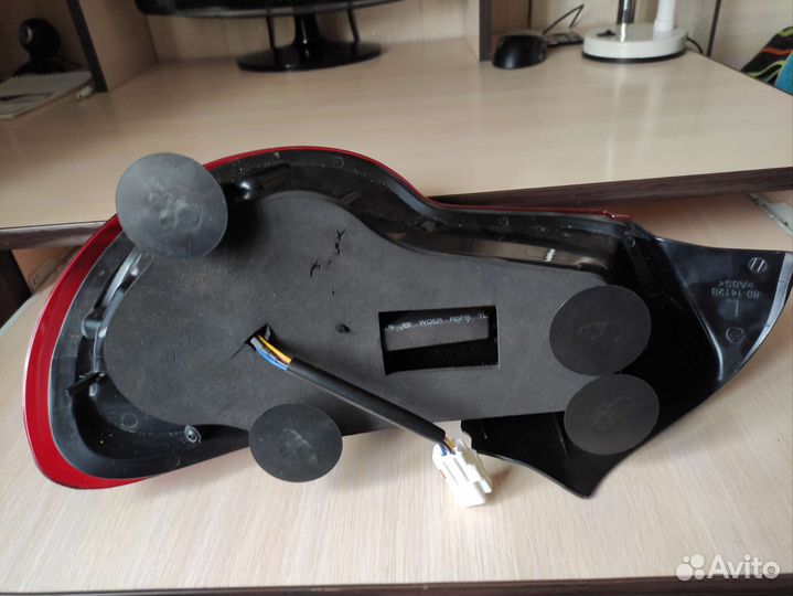 Задний фонарь Toyota GT86