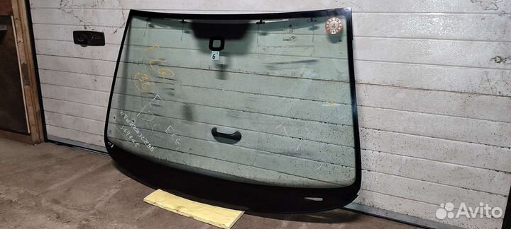 Лобовое стекло Volkswagen Passat B7