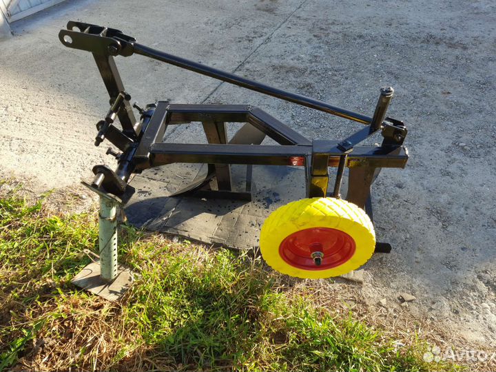 Плуг для минитрактора