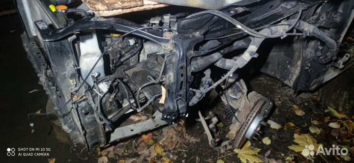 Субару форестер sj 2014г по запчастям
