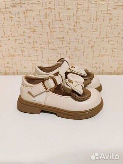 Туфли для девочки 23 размер