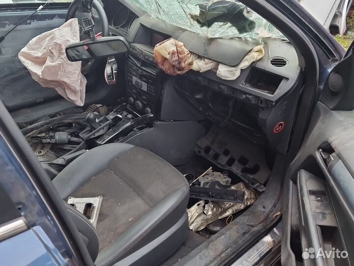 Opel Astra H по запчастям