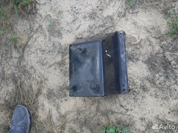 Кронштейн запасного колеса УАЗ Хантер