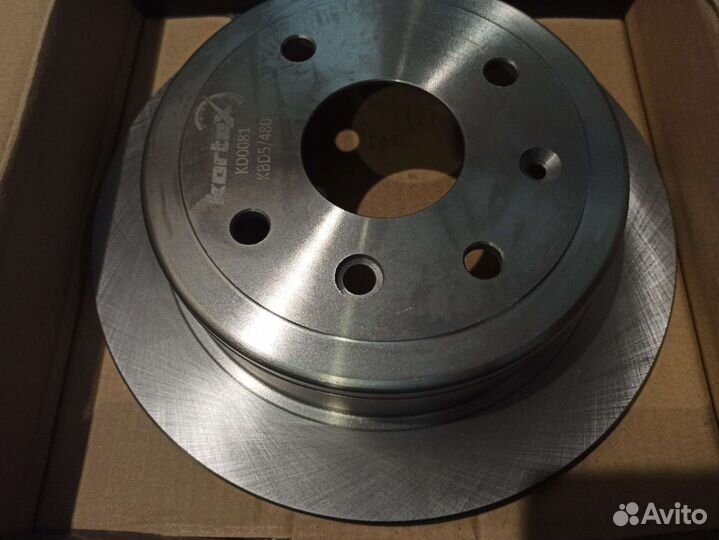 Задние тормозные диски на Chevrolet Lacetti