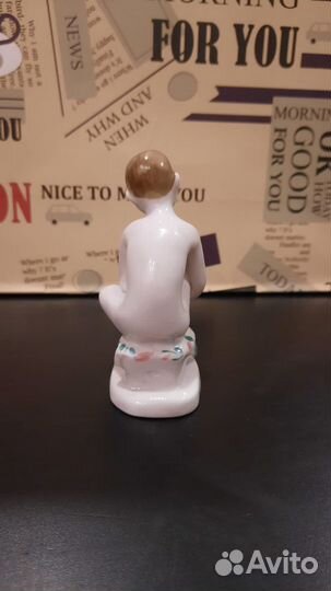 Мальчик с полотенцем лфз