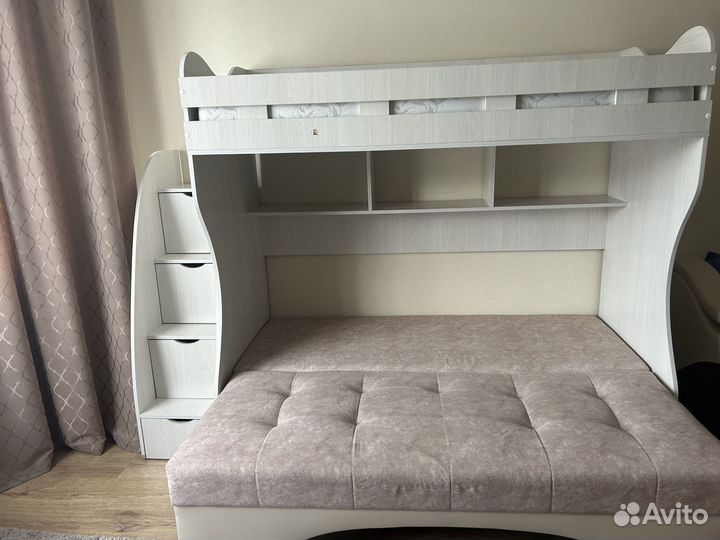 Продаю двухъярусную кровать