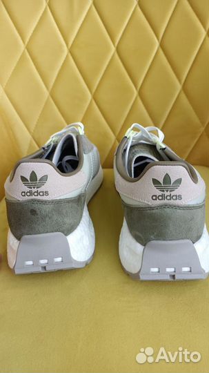 Кроссовки adidas retropy e5