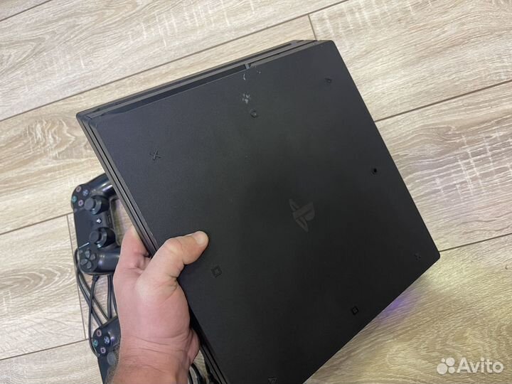 Sony Playstation 4 Pro 1TB