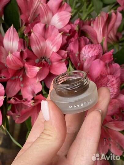 Карандаш для глаз, тени, набор косметики