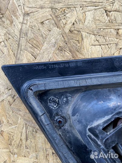 Левый фонарь ваз 2115