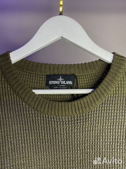 Свитер Stone Island Shadow Project на руках