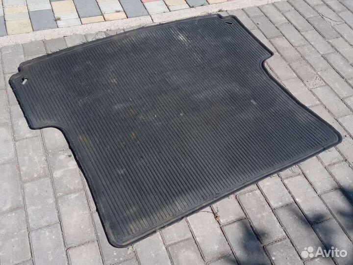Коврик в багажник октавиа тур