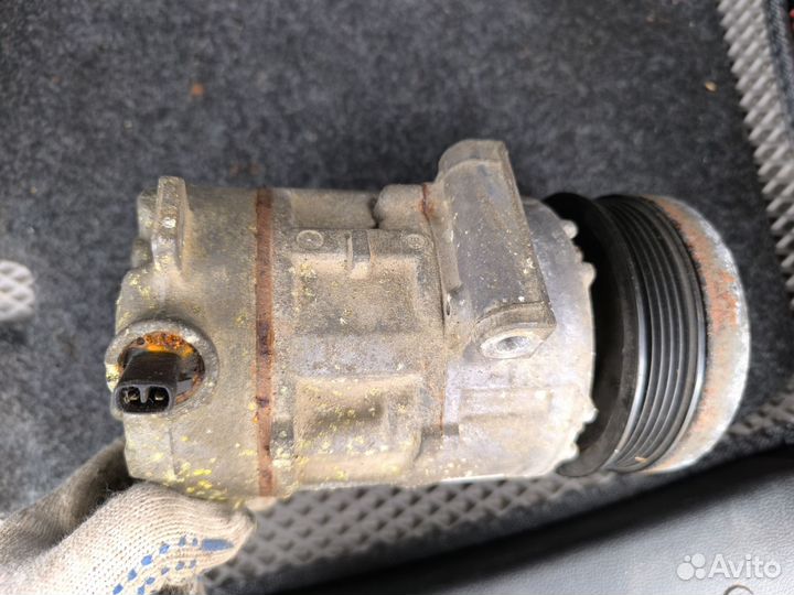 Компрессор кондиционера Опель Корса д