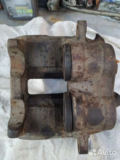 Суппорт тормозной Мерседес спринтер