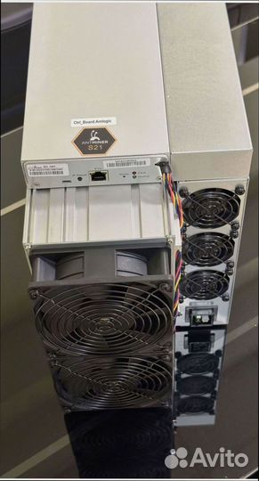 Antminer S21 200T Новый