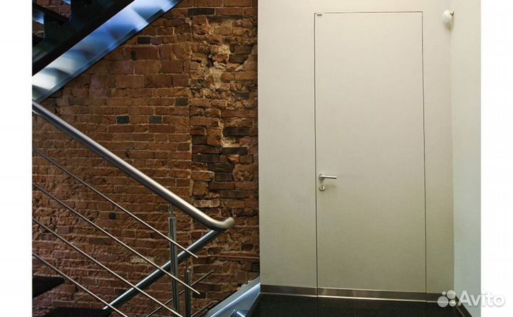 Межкомнатная скрытая дверь под отделку