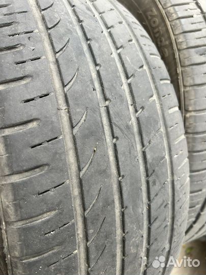 Accelera 651 225/35 R19