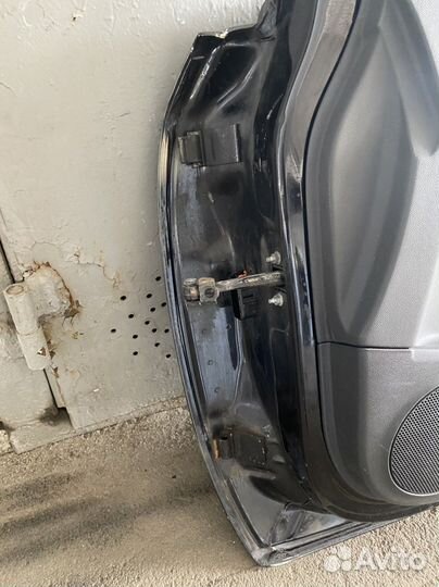 Дверь передняя правая Opel Zafira B